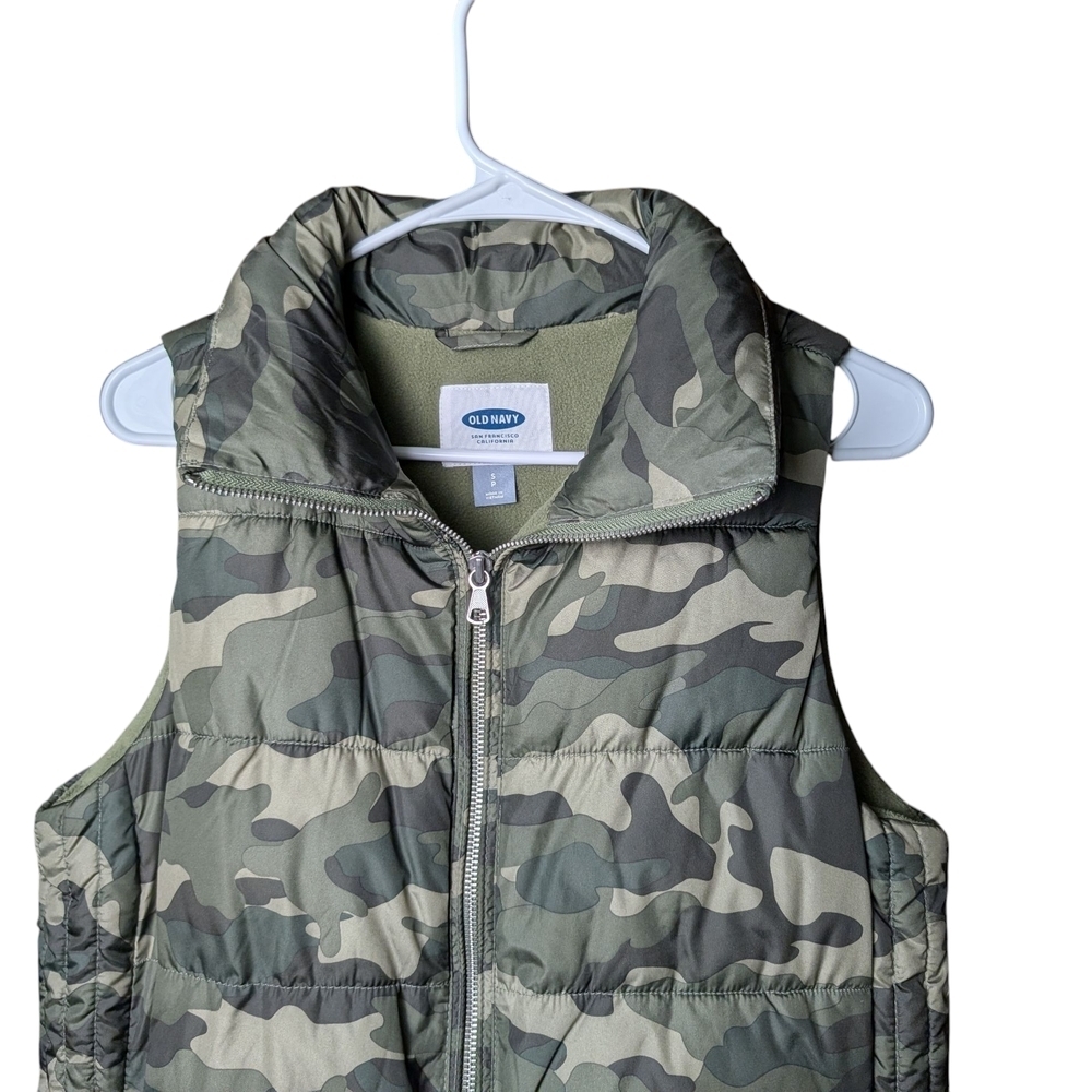 Old Navy Camouflage Puffy Puffer Vest Pockets Zipper Sleeveless Like New Size M - Picture 9 of 12